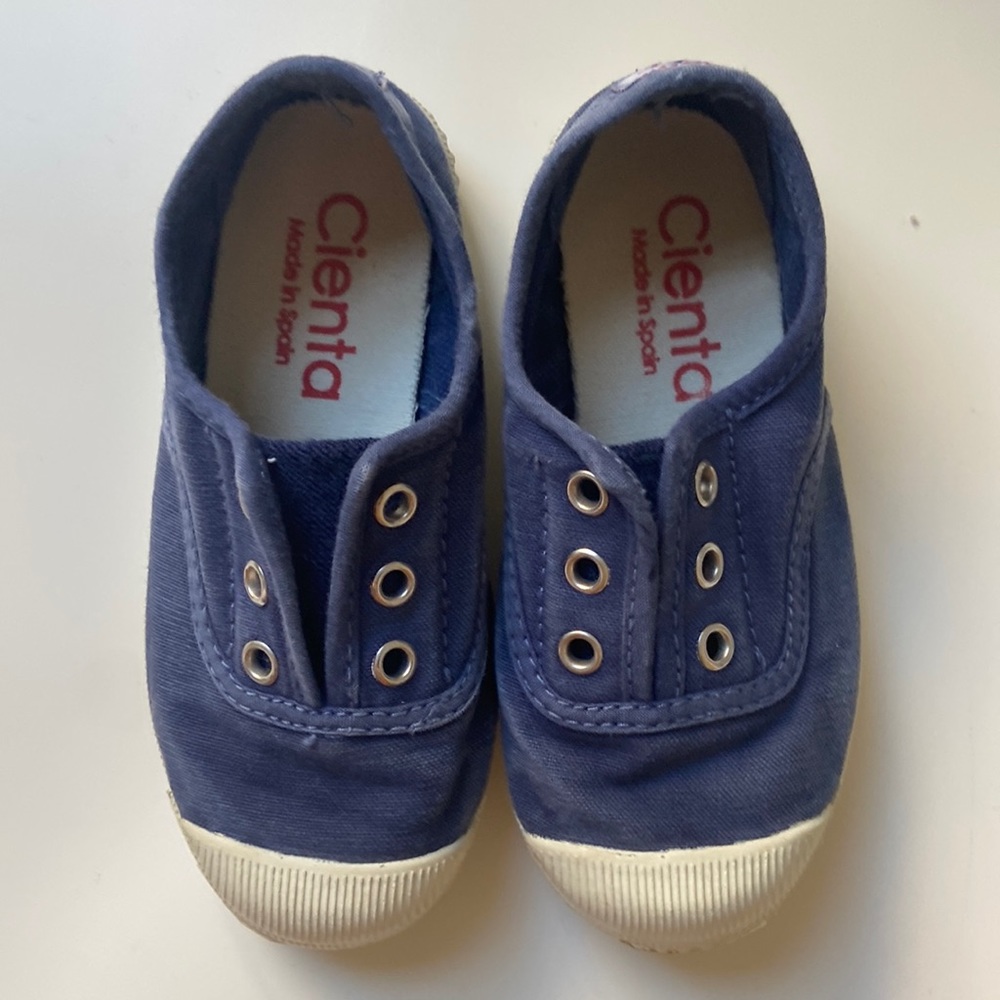 EUC toddler navy Cienta size 25 ( us 8)